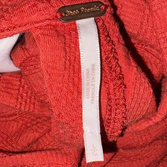 Free People 'Party In The Back' Long Sleeve Textured Blouse-Canyon Red-Size Larg - Picture 7 of 7